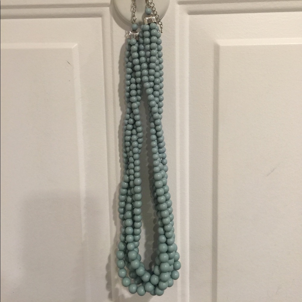 NWOT resin bead necklace